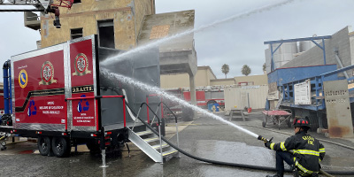 Salinas Los bomberos y Cal Water se asocian en la unidad DRAFTS